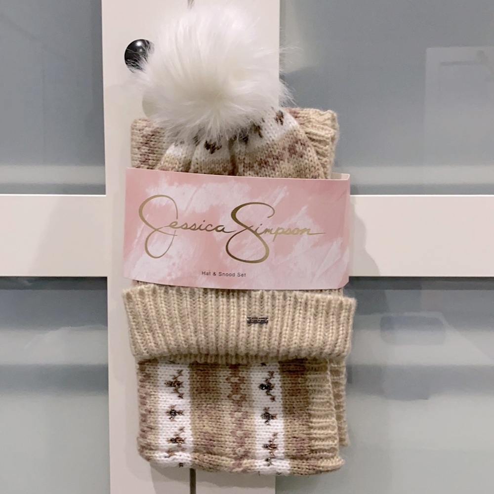 Jessica Simpson Hat & Snood Set